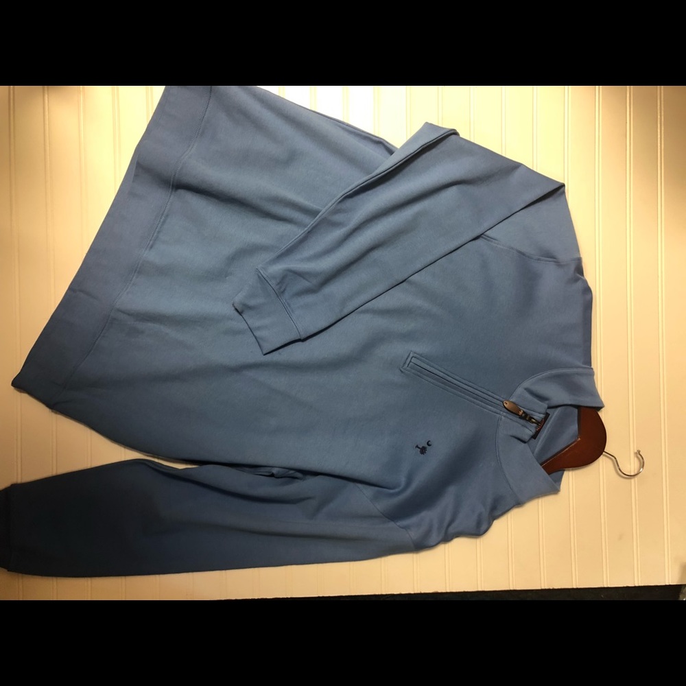 Quarter zip pull over